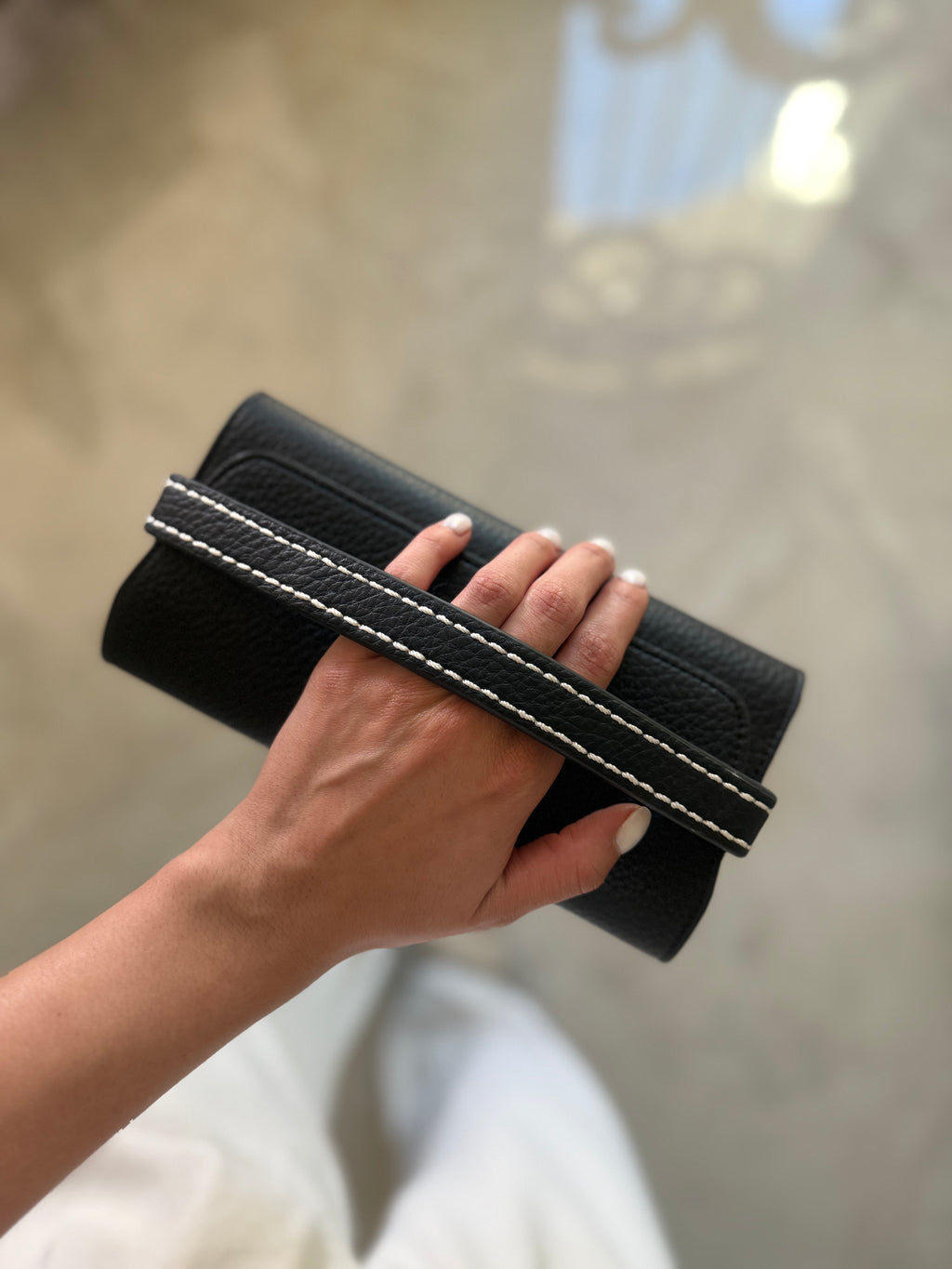 Black Hand Clutch