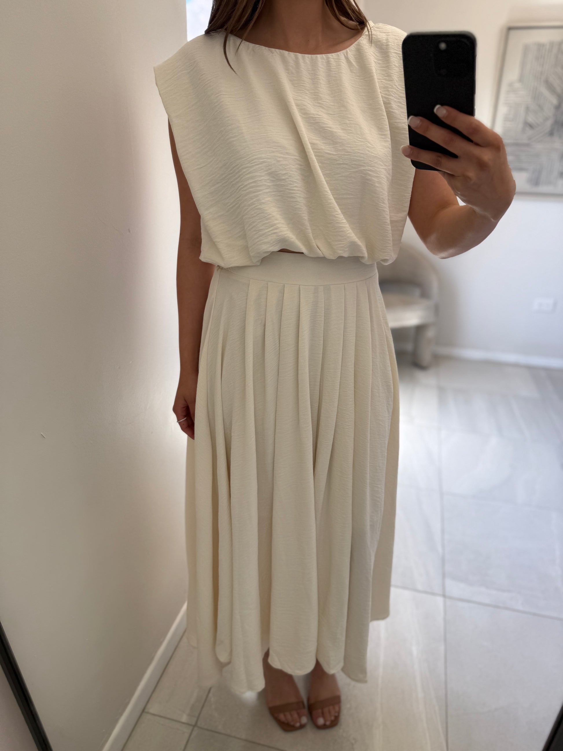 Sleeveless Ballon Cream Set