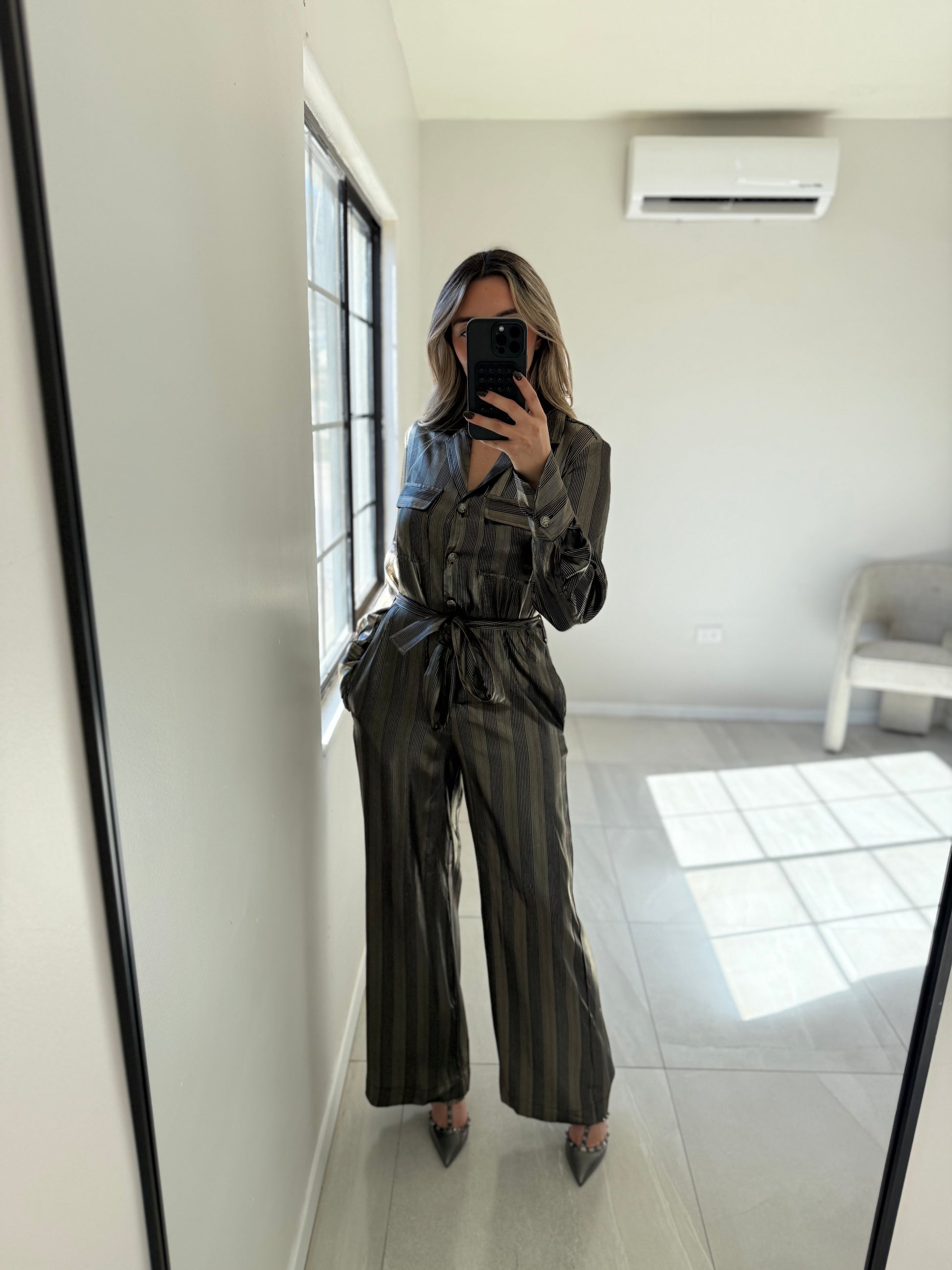 Wide Leg jumpsuit Black Gold