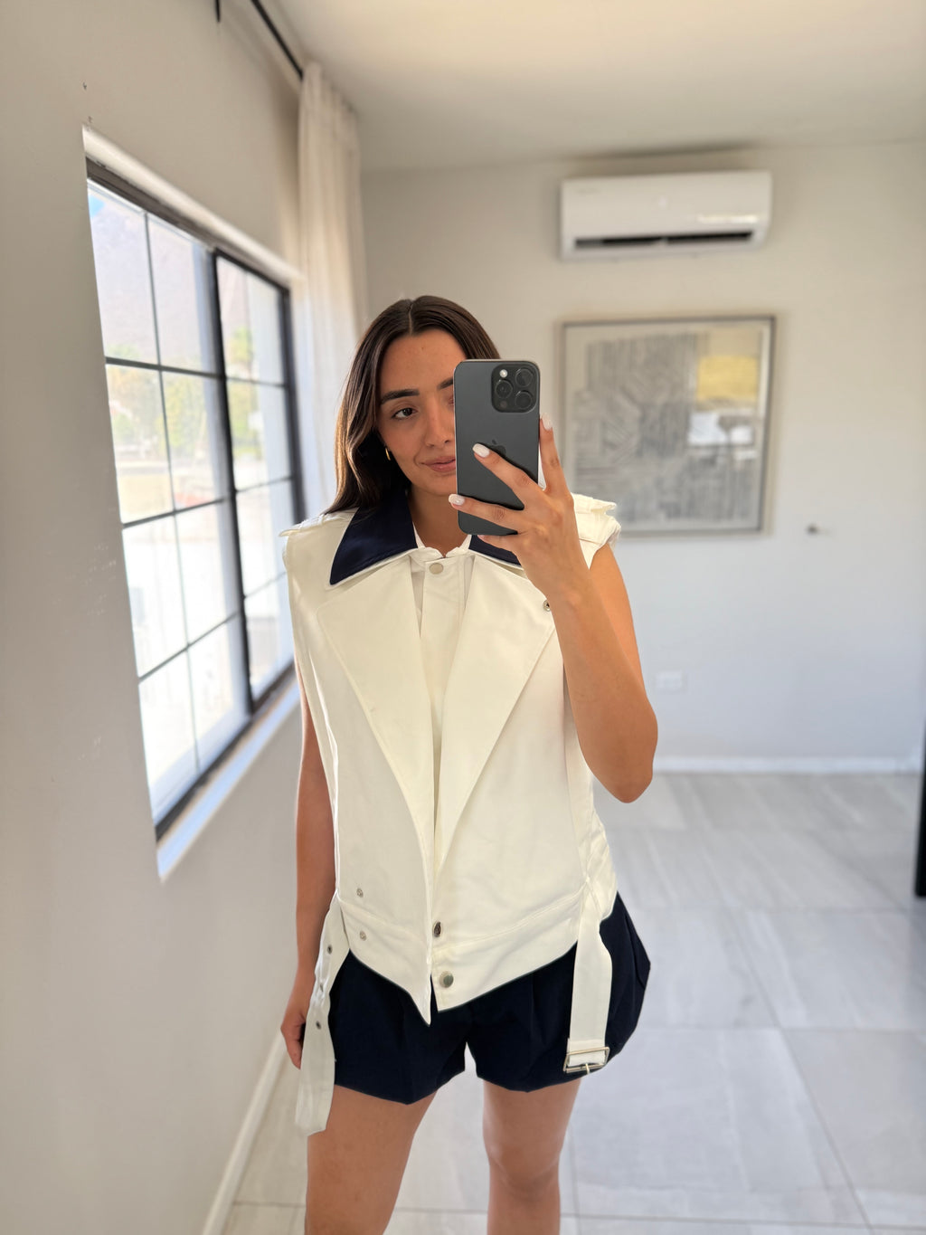 White/Navy Contrast vest