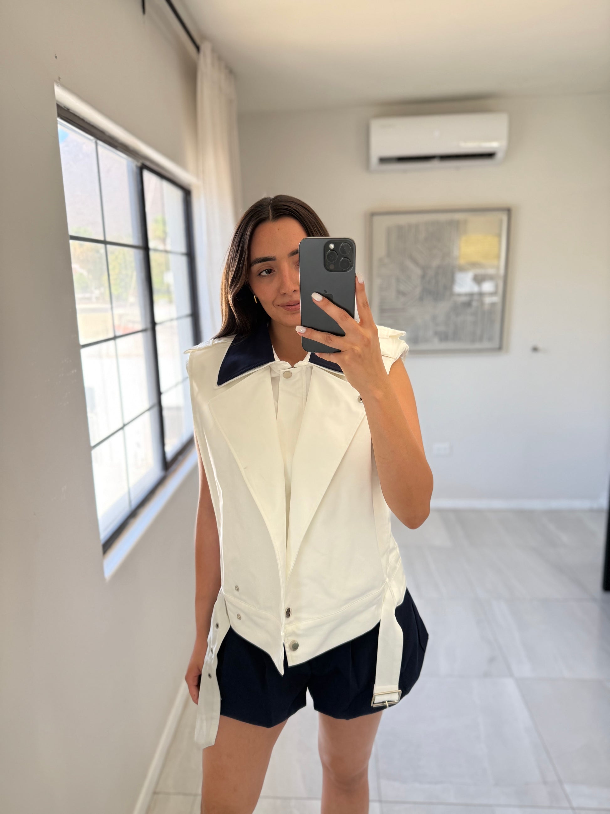 White/Navy Contrast vest