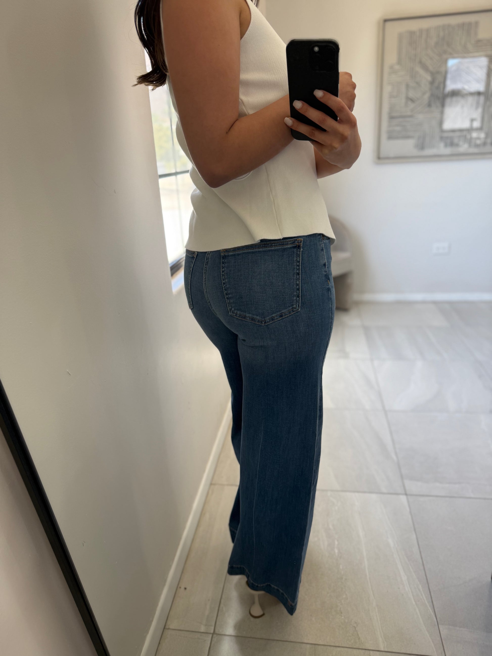 Chloe Super High Rise Jean