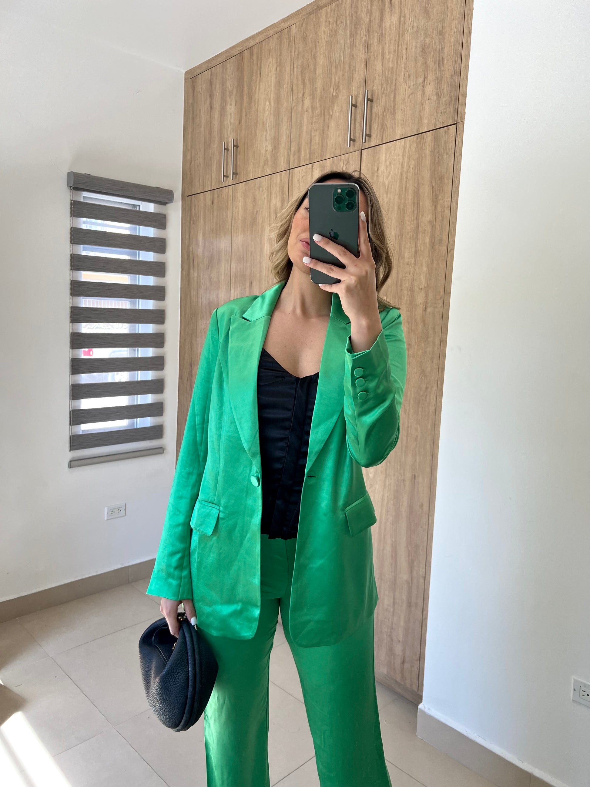 Traje Satin Verde
