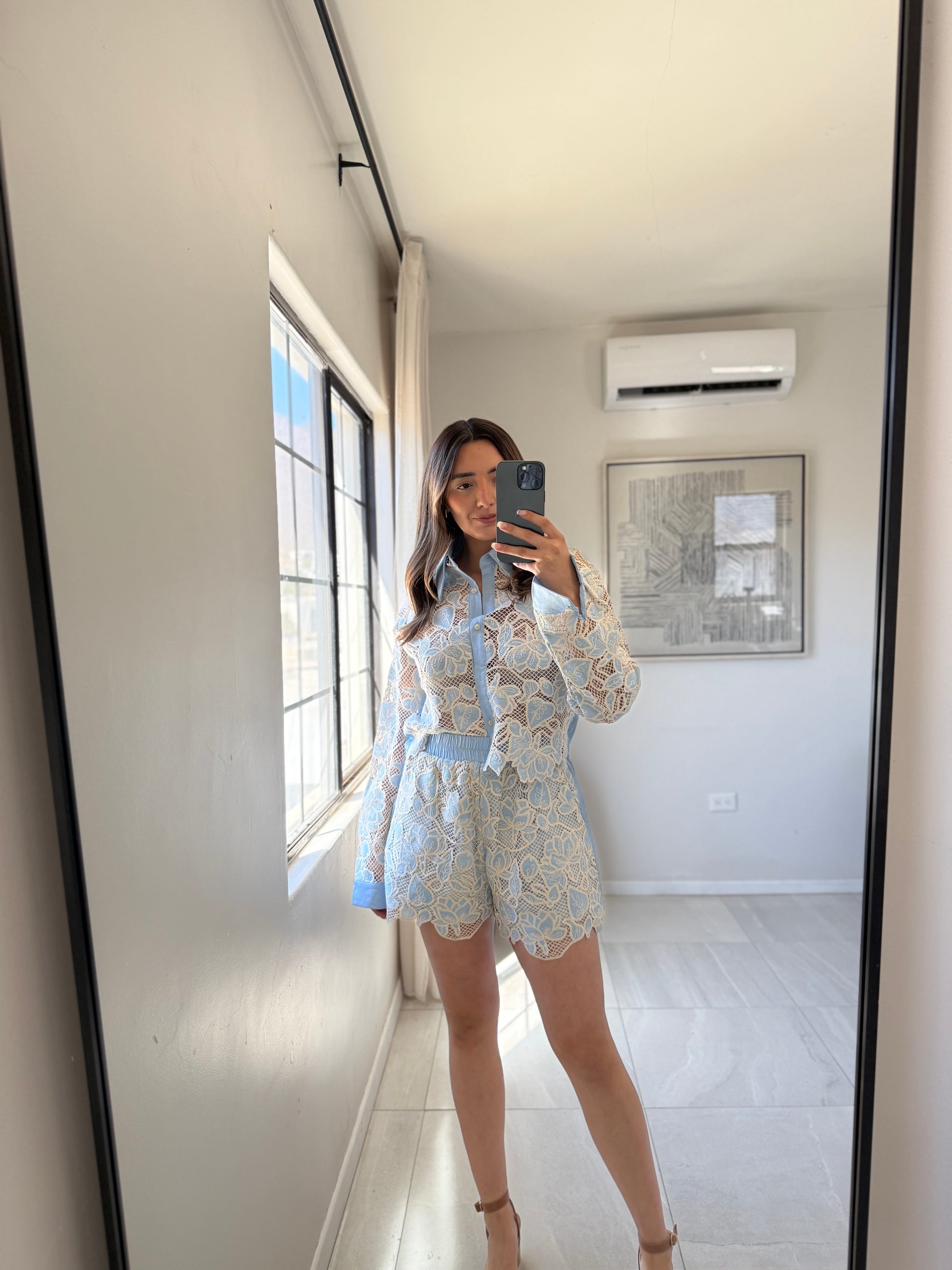 Floral Set Lace Details