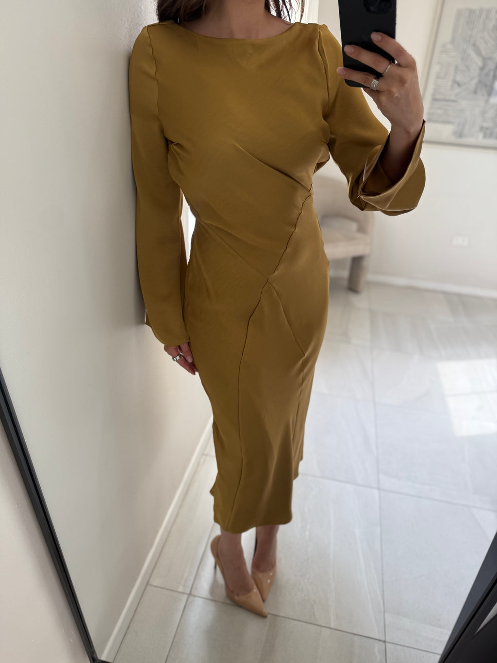 Vestido Mostaza Espalda