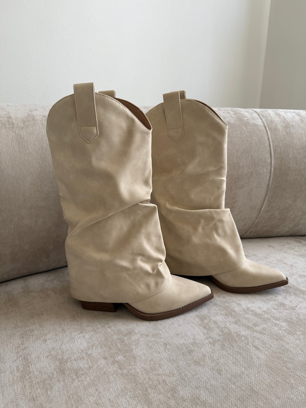 Bota Slouch Nude