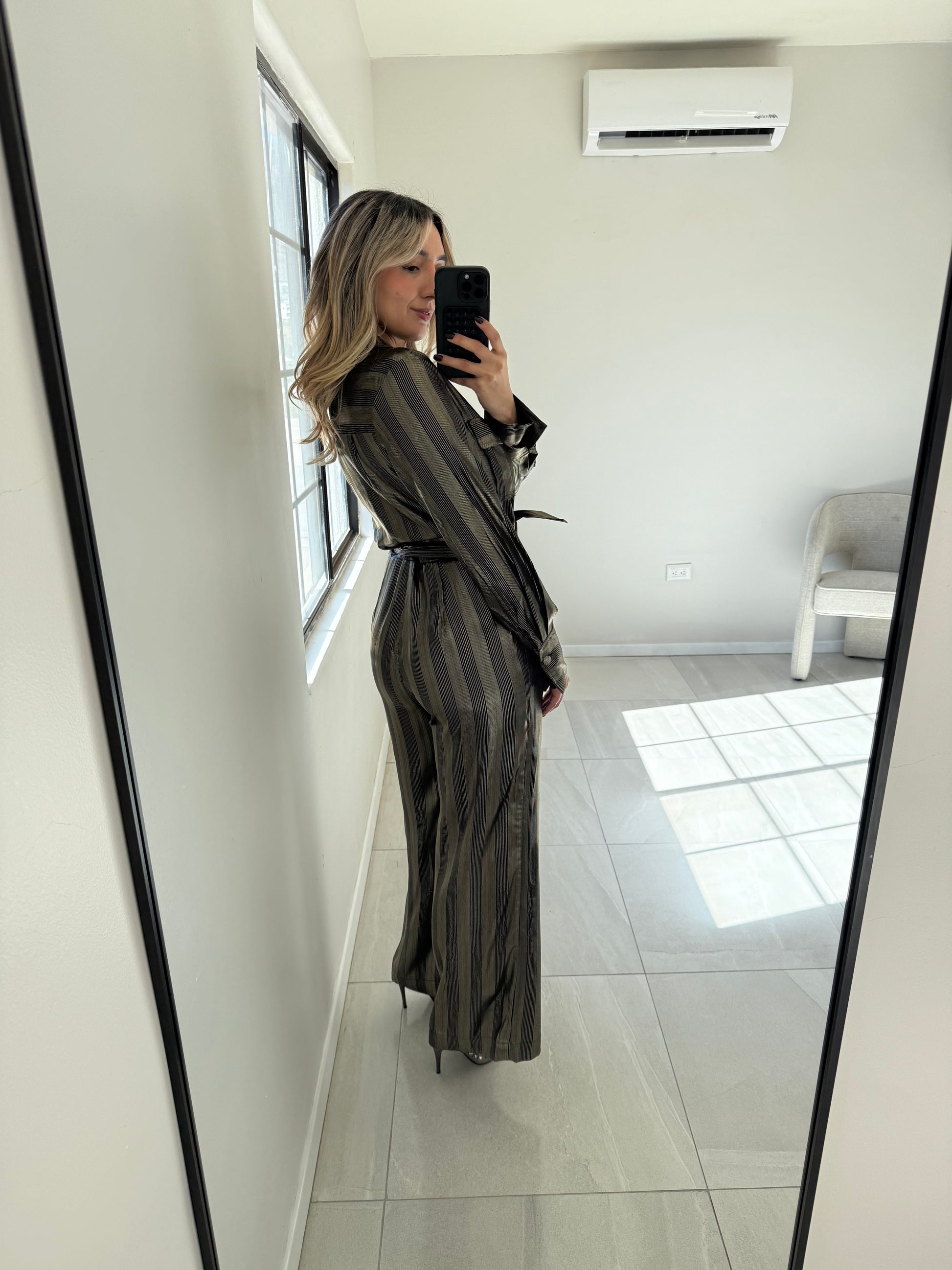 Wide Leg jumpsuit Black Gold