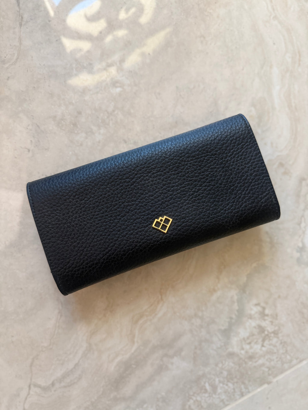Black Hand Clutch