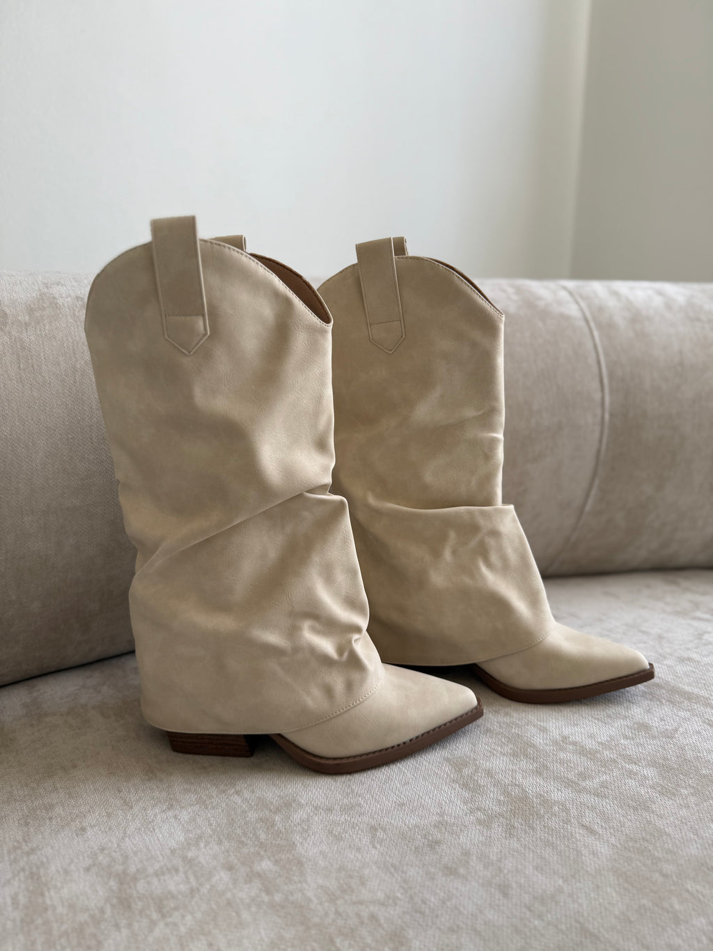 Bota Slouch Nude