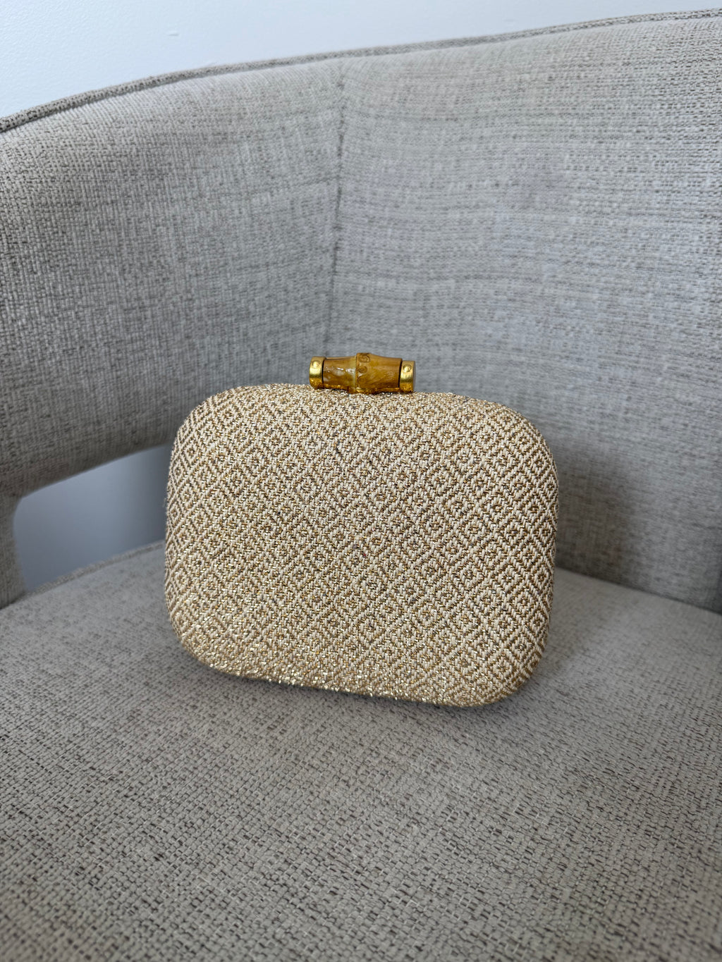 Nour Clutch Gold