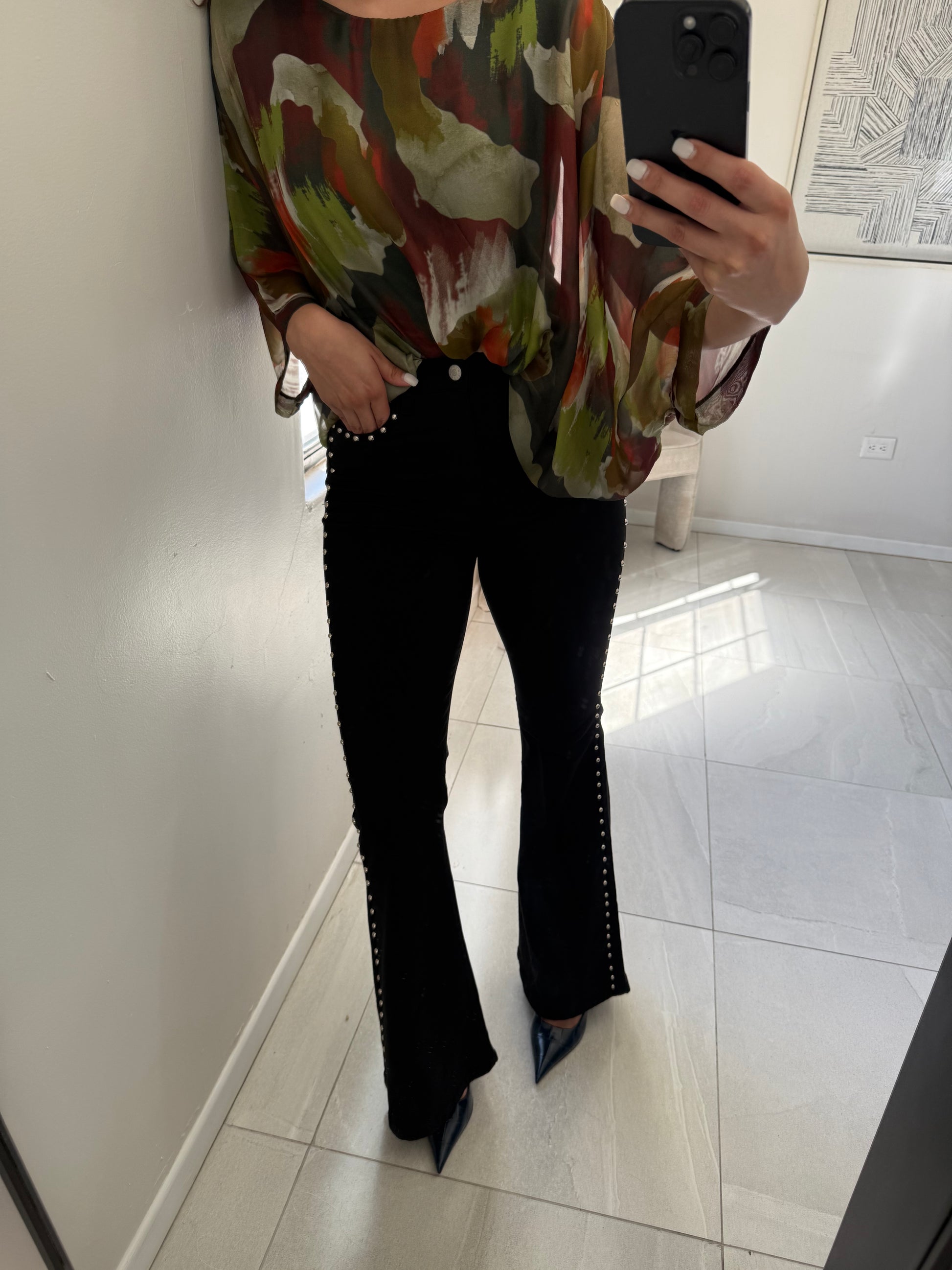 Pantalón Black Remaches