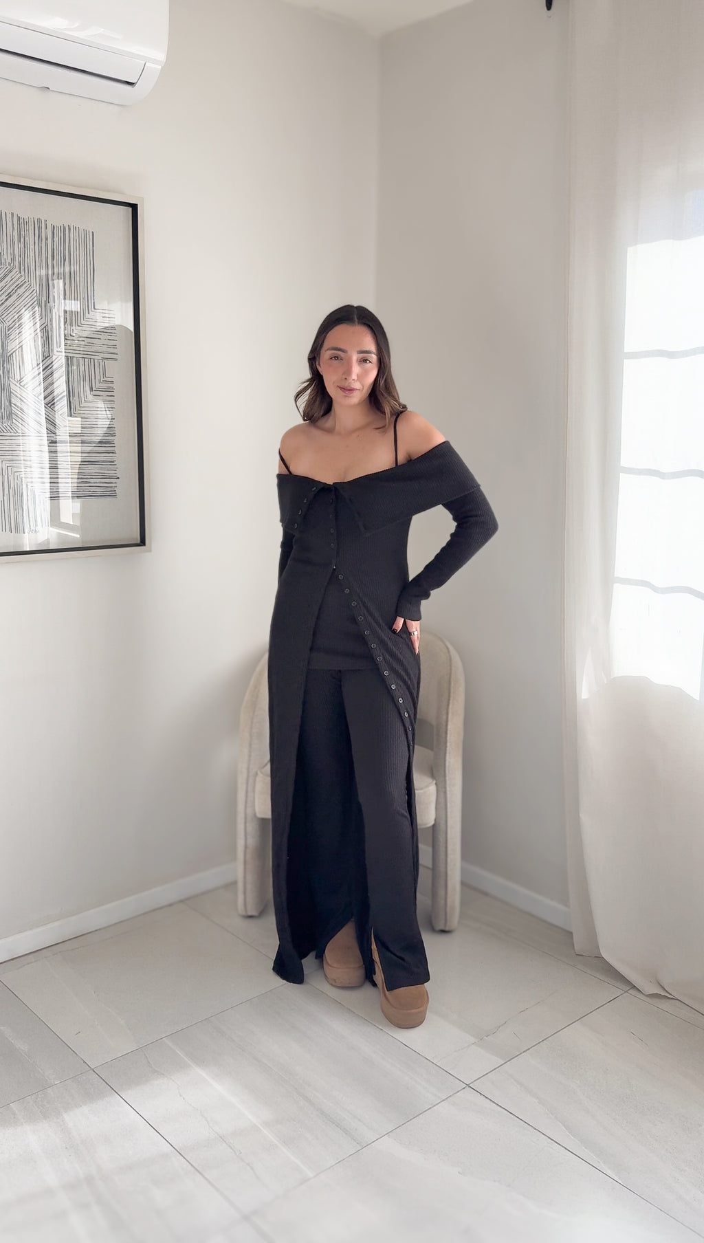 Black Set Off-Shoulder