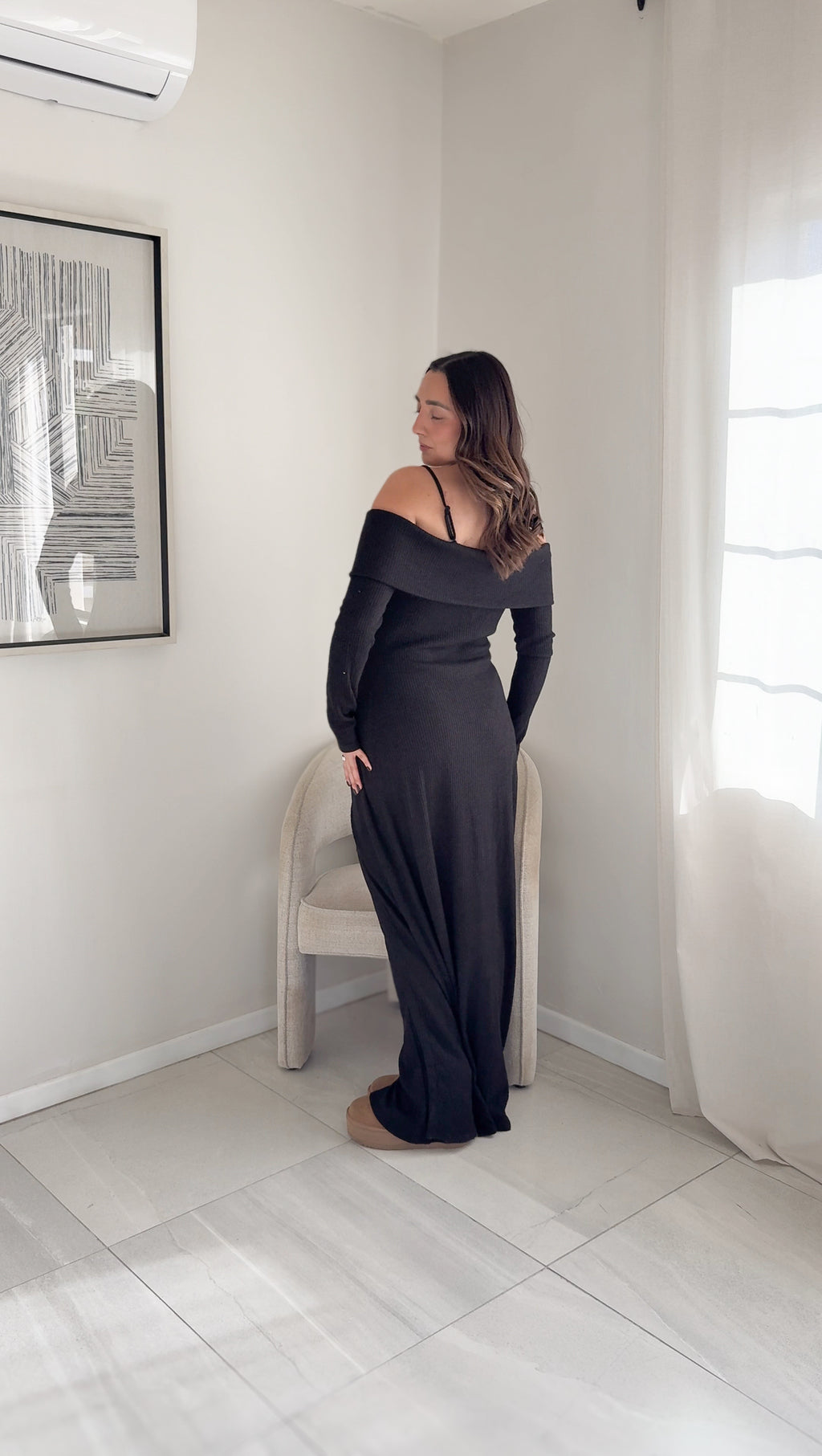 Black Set Off-Shoulder