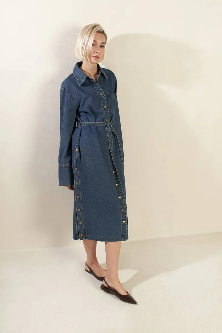 Denim Midi Dress Featuring Collar
