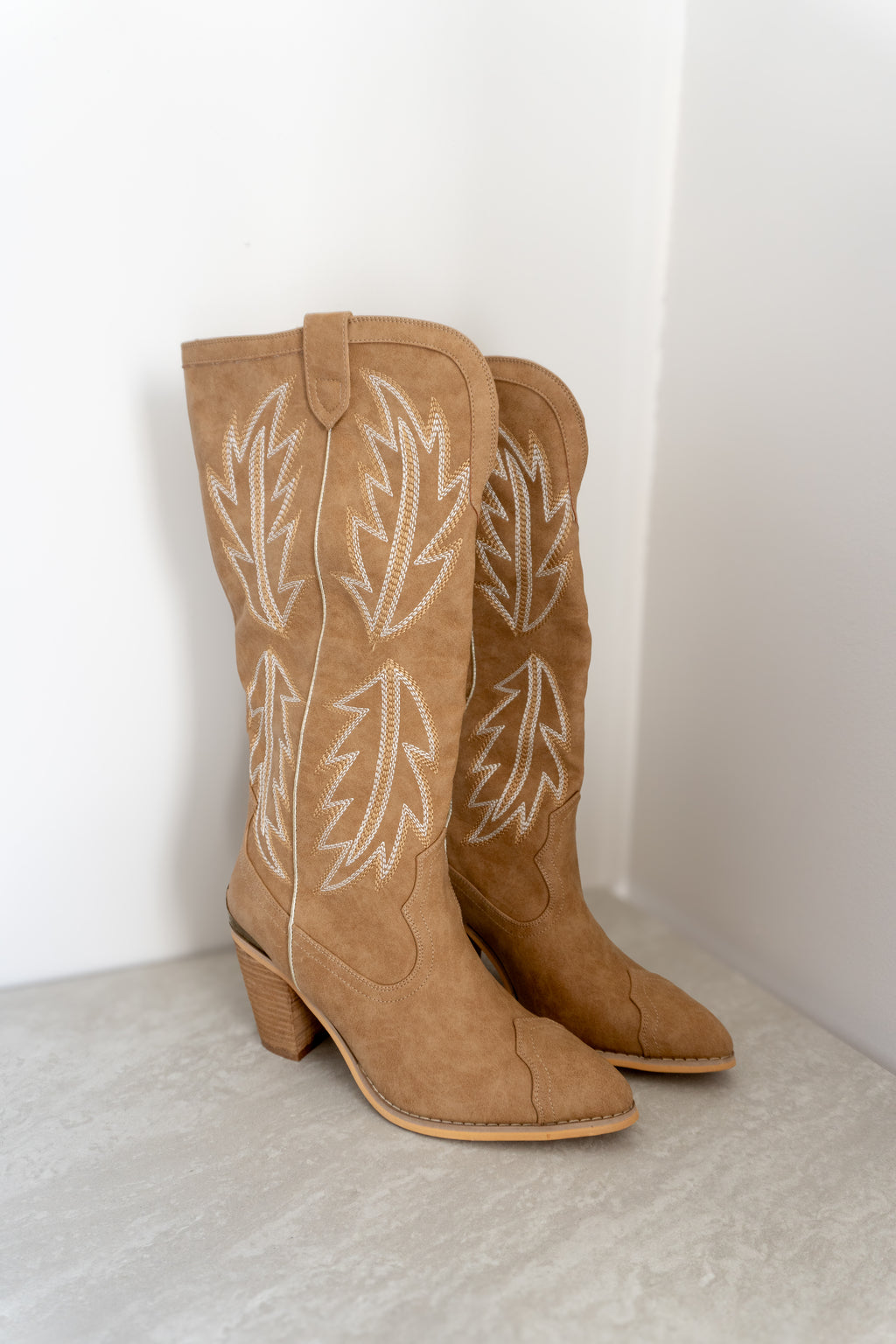 Beast Bota Cowboy Camell
