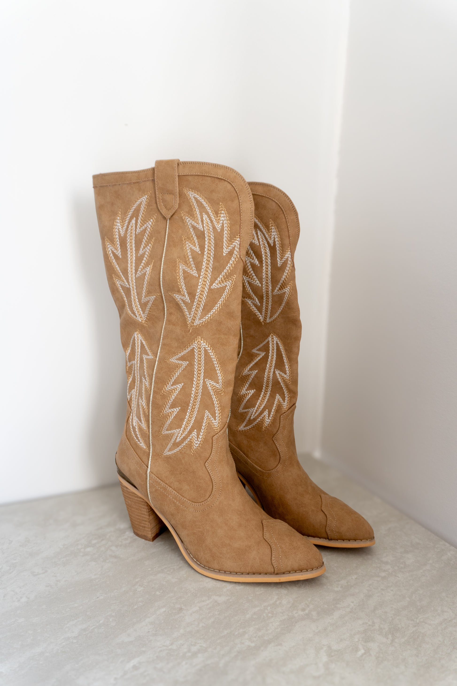 Beast Bota Cowboy Camell